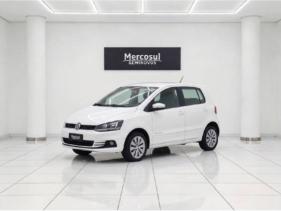 VOLKSWAGEN FOX 1.0 MI COMFORTLINE 8V FLEX 4P MANUAL VOLKSWAGEN FOX 1.0 MI COMFORTLINE 8V FLEX 4P MANUAL
